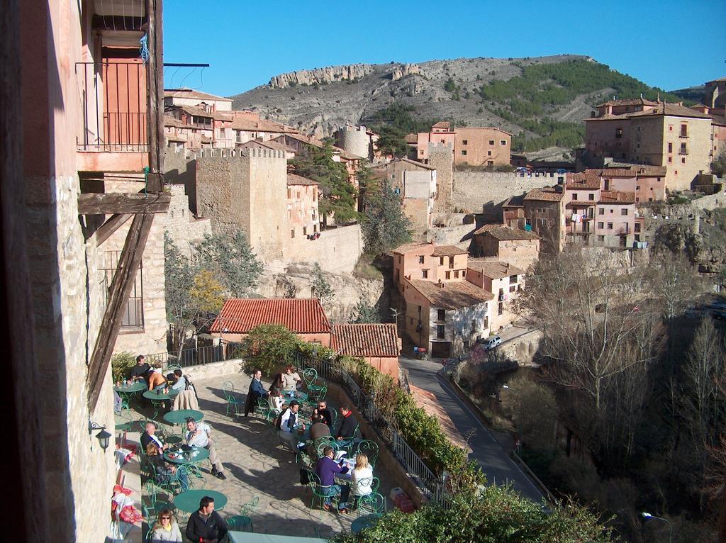 Los Palacios Albarracín エクステリア 写真