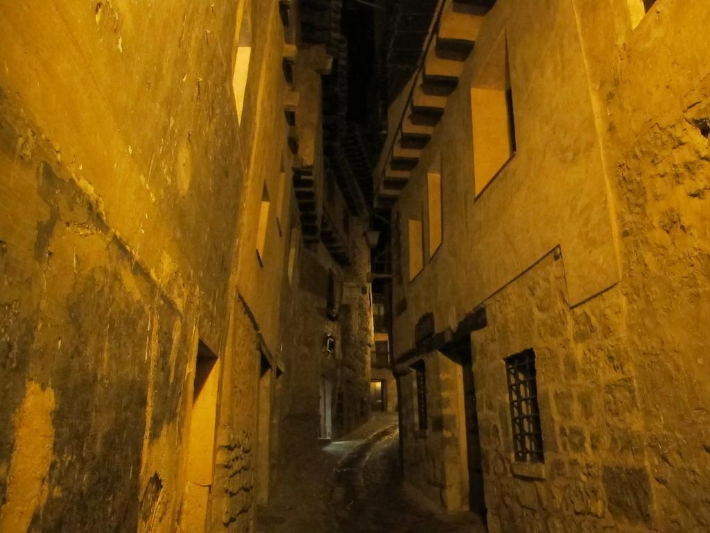 Los Palacios Albarracín エクステリア 写真