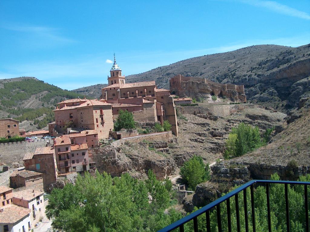 Los Palacios Albarracín エクステリア 写真