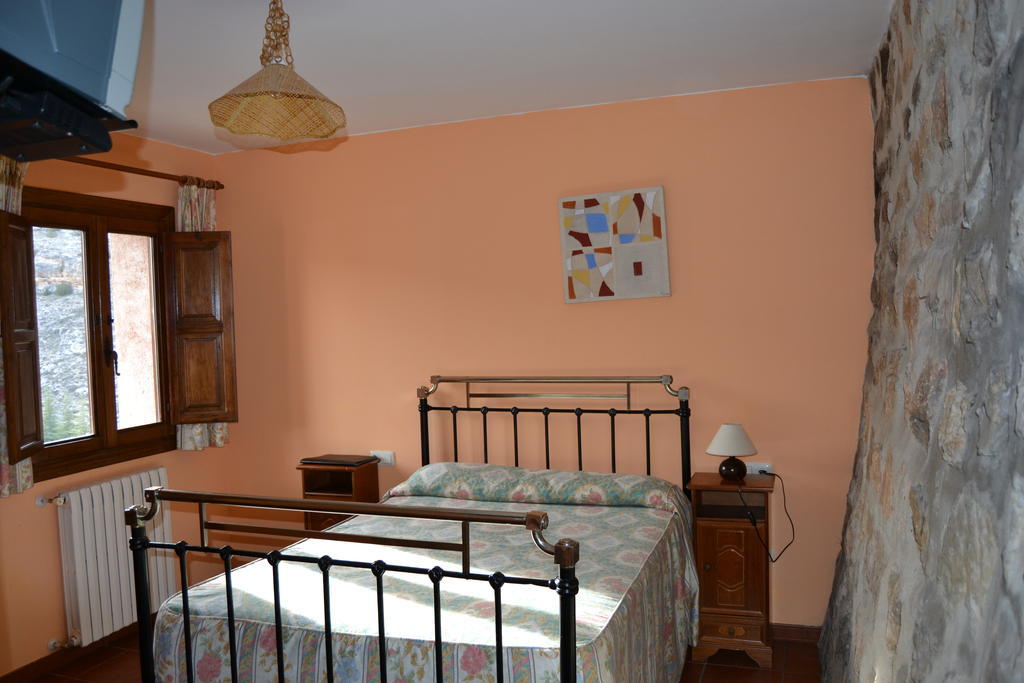 Los Palacios Albarracín 部屋 写真